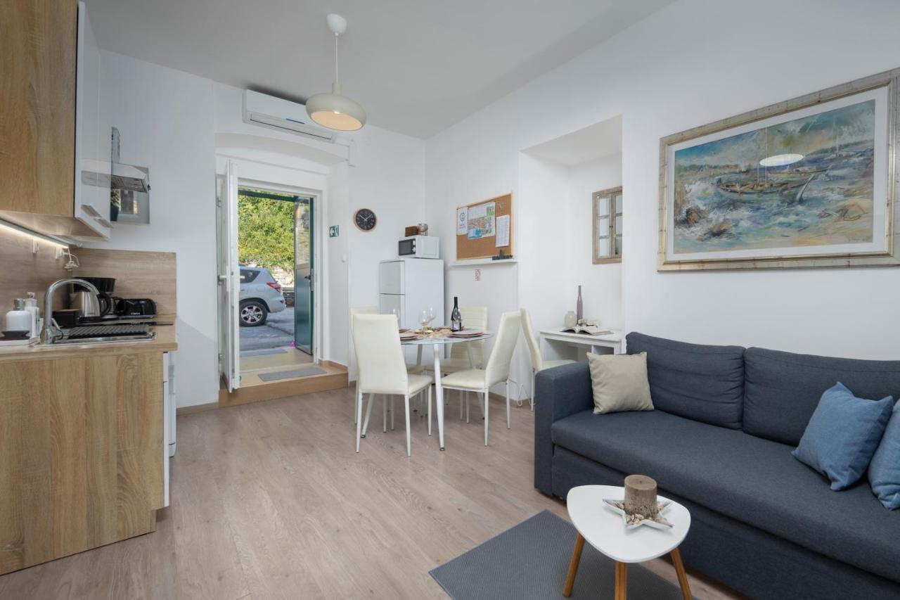 Naval Apartment ริเยกา ภายนอก รูปภาพ